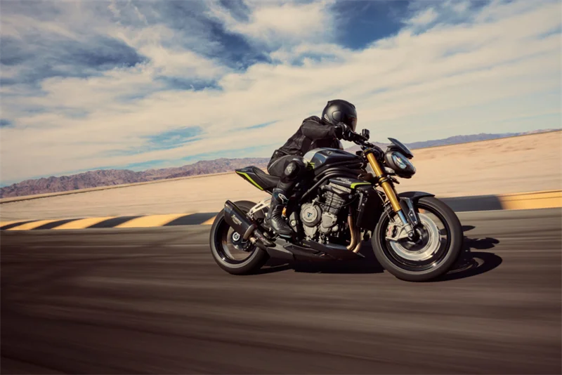 Triumph enthüllt die neue Speed Triple 1200 RS