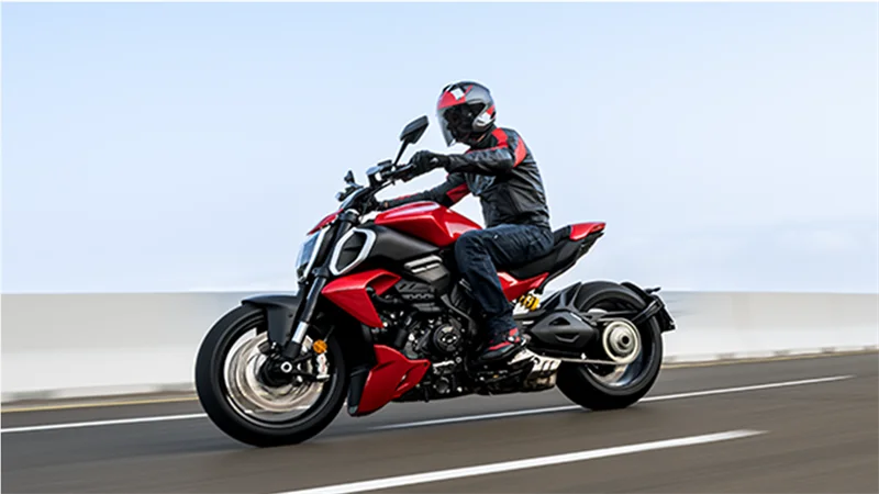 Dream Tour mit der Diavel V4