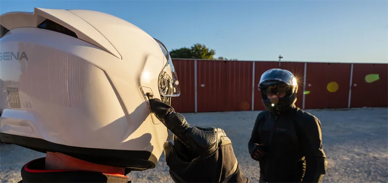 Neue Intercom-Helme von Sena