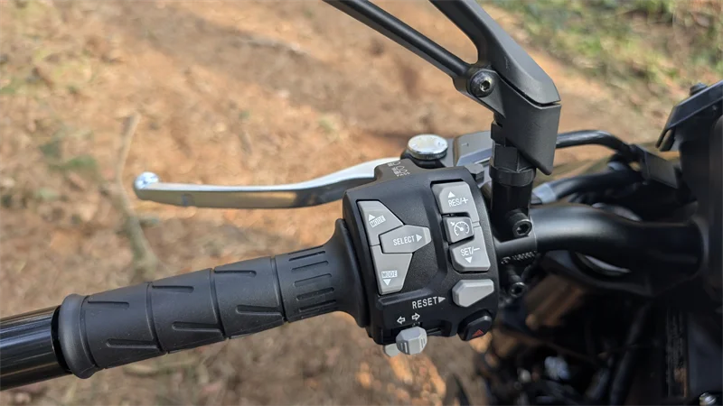 Schalter und Bedienelemente