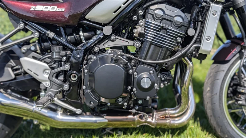 4-Zylinder Reihenmotor mit jetzt 116 PS