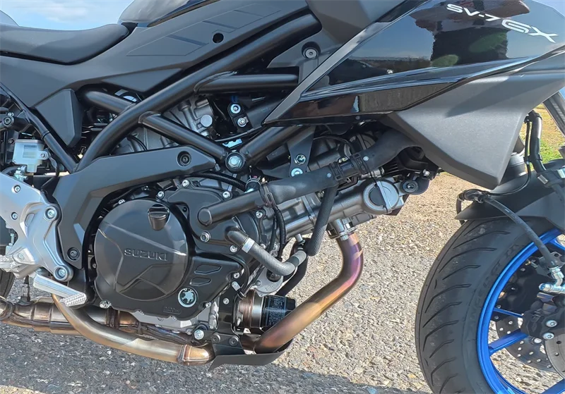 Suzuki SV-7 GX: Motor