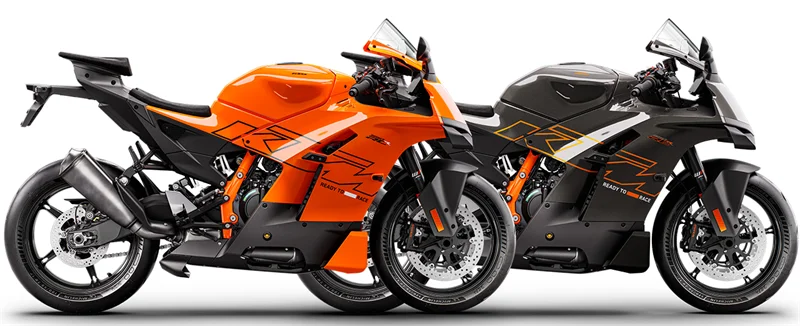 Farbauswalh: Orange oder Schwarz. Ganz klar: Wir würden die orangene Version wählen.