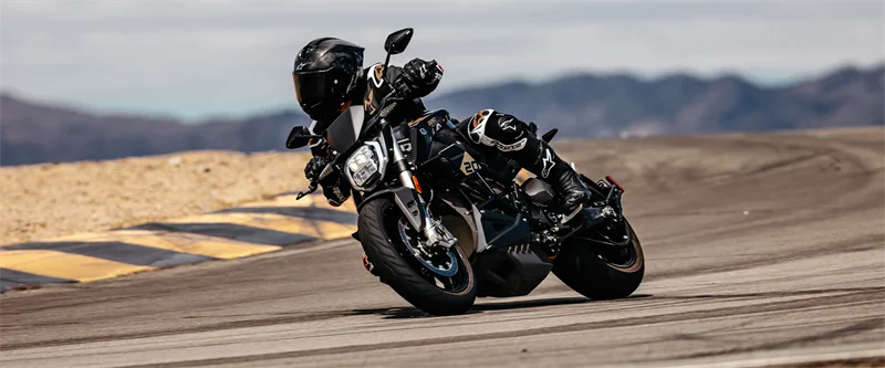Zero Motorcycles feiert 20 Jahre elektrische Innovation