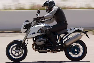 BMW HP2 Megamoto