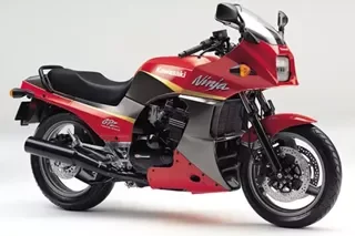 Kawasaki GPZ 900 R