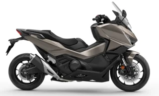 Honda Forza 750